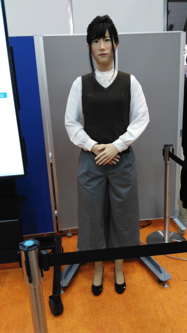 实地考察日本机器人
