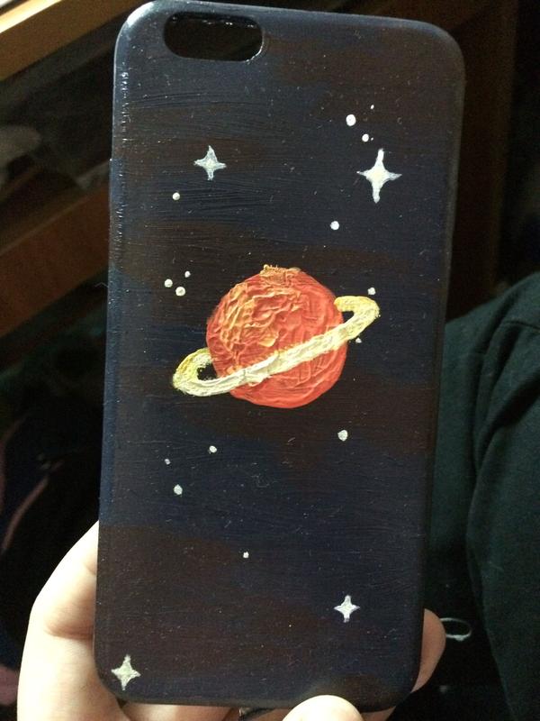 手机壳上画一些图案,用什么颜料呢?