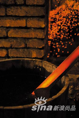 钢进行淬火的目的是什么?