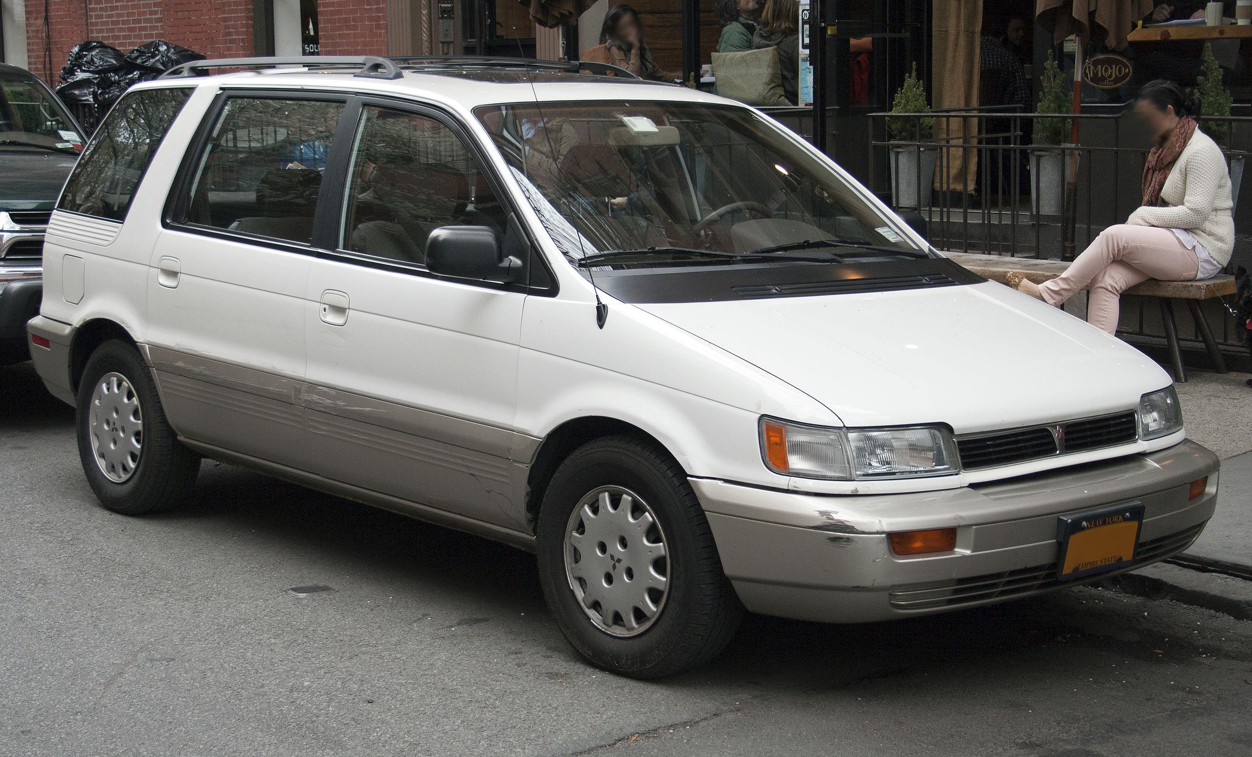 紧凑型mpv三菱太空车(space wagon),1991年推出
