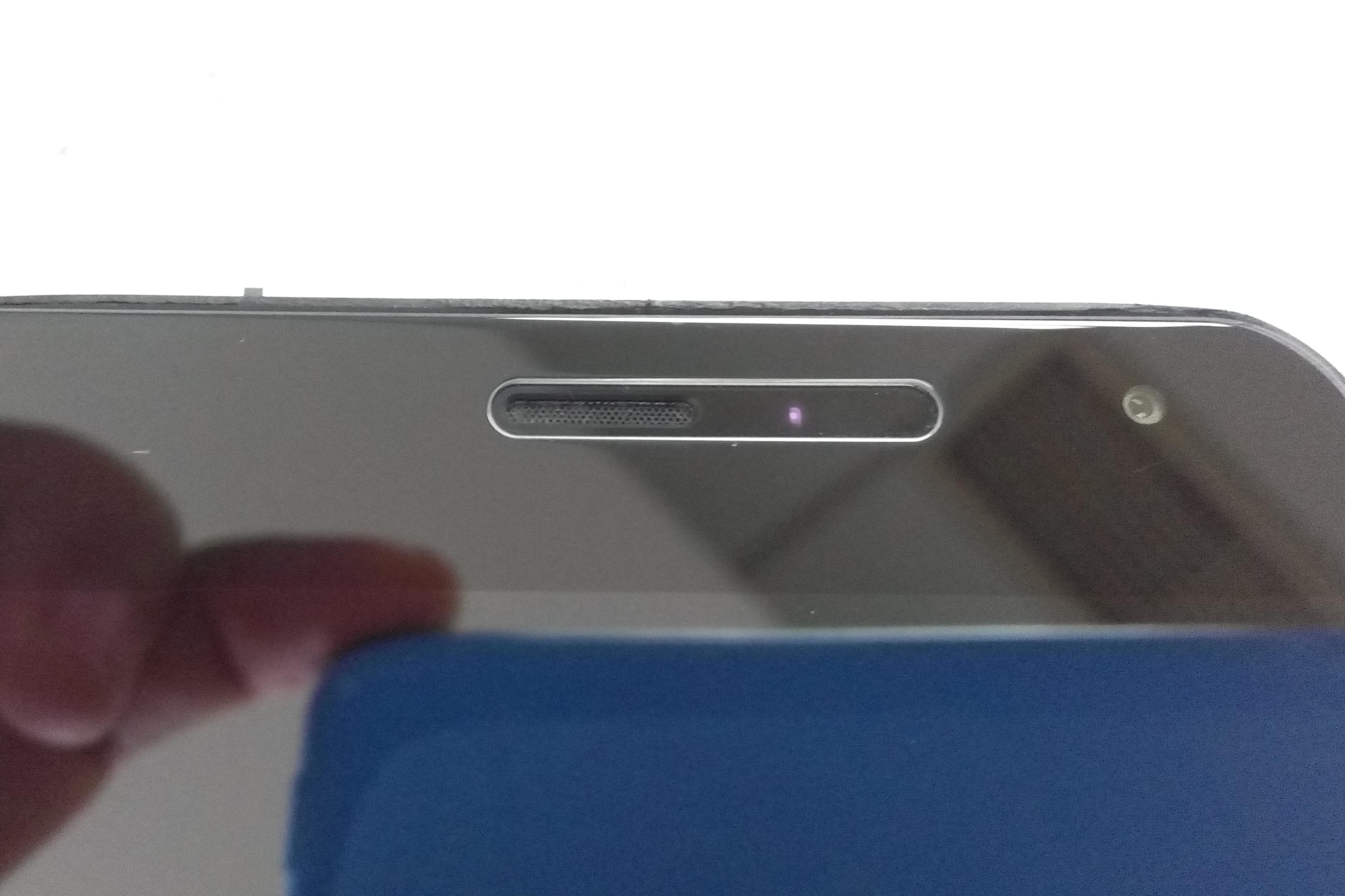 魅族MX4 Pro屏幕不平导致钢化膜出现气泡如何