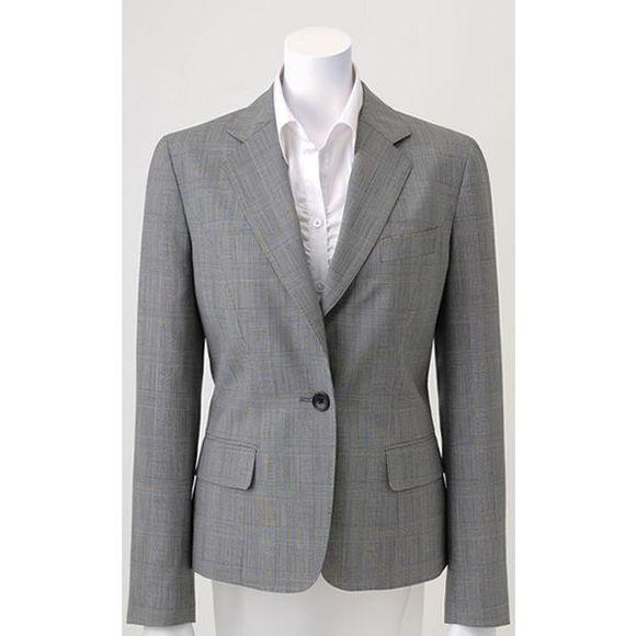 日剧<em>legal high</em>中<em>女主角</em>新垣结衣穿的西装和职