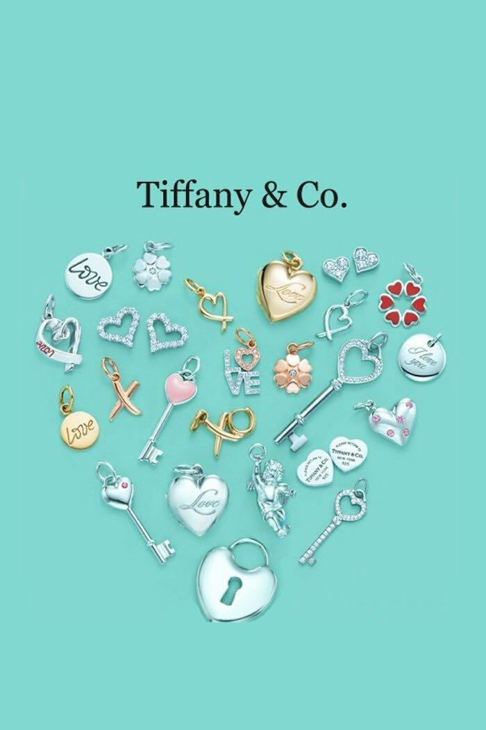 其实我只是喜欢tiffany的广告和包装品牌本身的颜色,比如这样: 或者