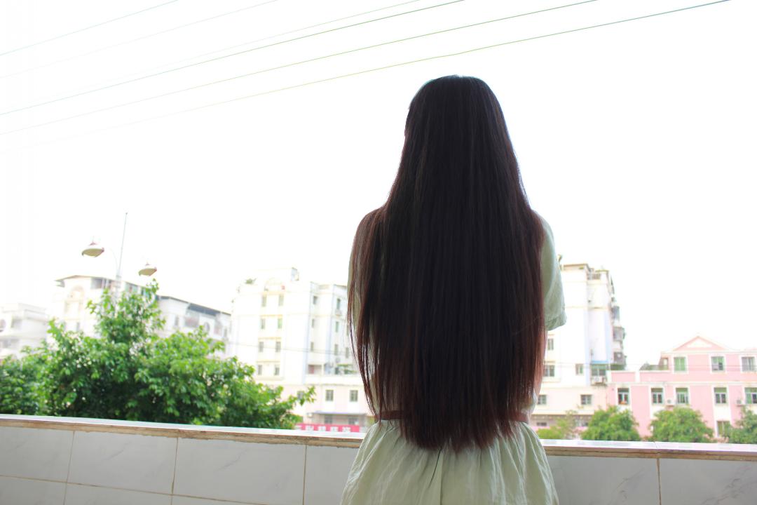 是不是<em>男生</em>都<em>喜欢</em>长<em>头发</em>的<em>女生</em>?为什么? - 林七