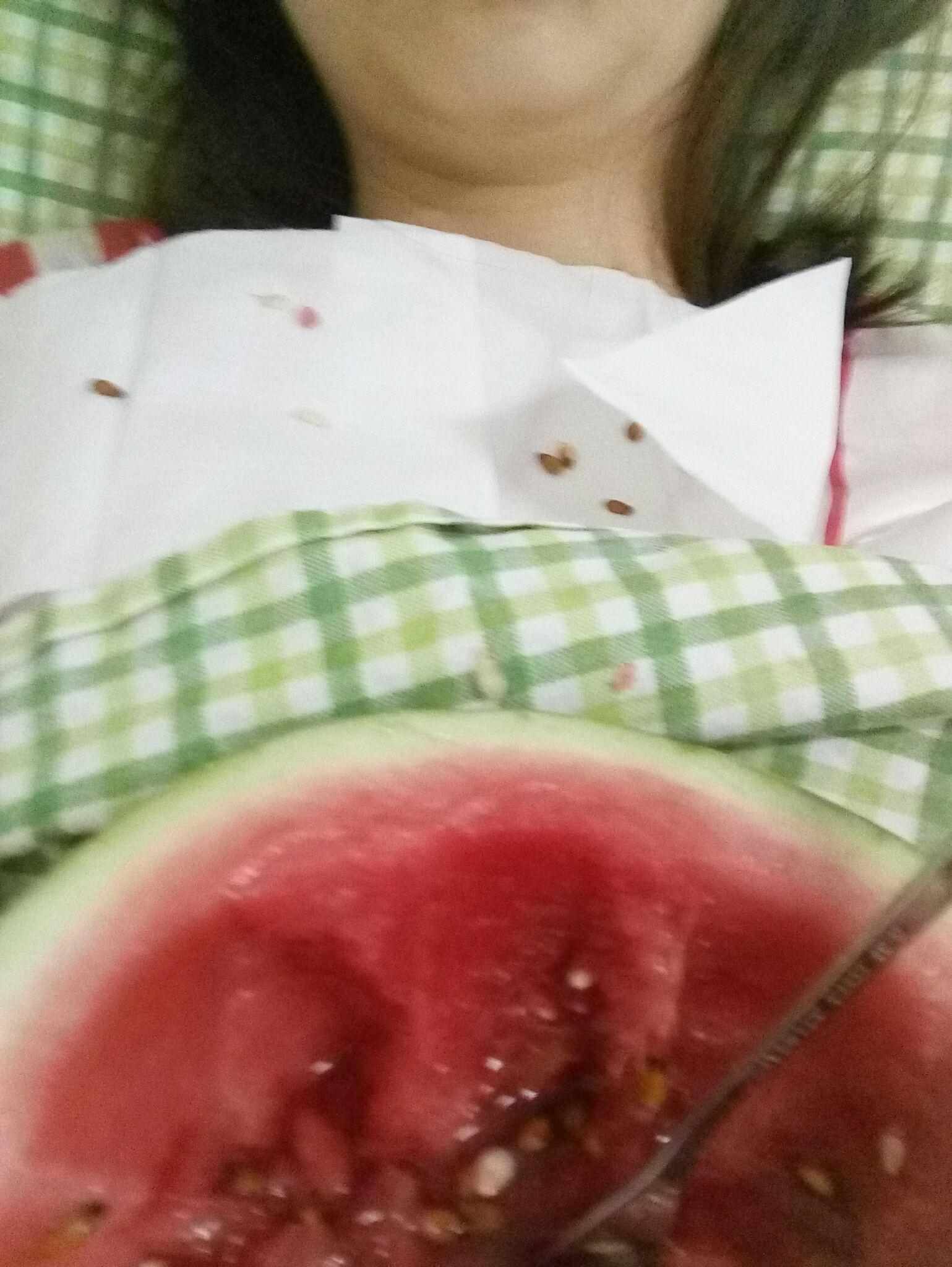 大概一年前发现在不可描述的地方旁边长了一个小硬块,不痛不痒,就去校