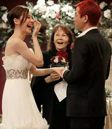 如何评价陈小春《相依为命》这首歌? - leon 的