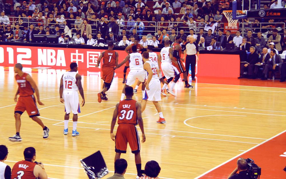 2012 年 10 月 11 日的 NBA 中国赛,快船 VS 热