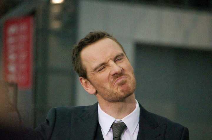 法鲨(michael fassbender)年轻过吗?