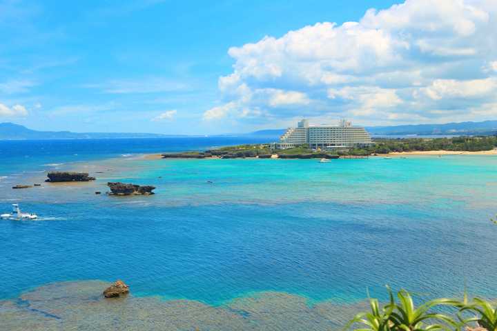 日本有哪些风景宜人的海滨小镇或者渔村?