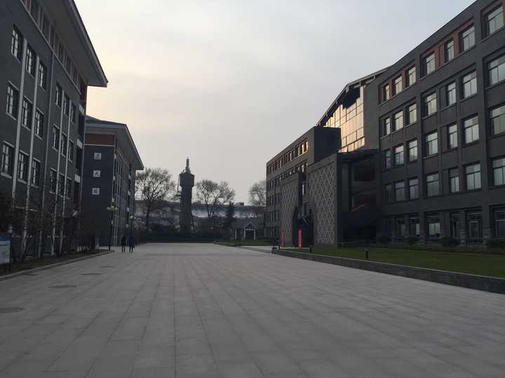江苏省扬州中学是一所怎样的学校?