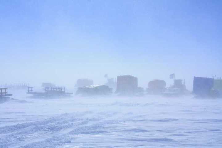 实拍照片,这是南极内陆的暴风雪.