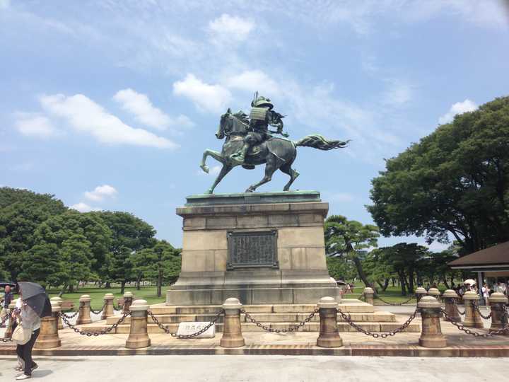 江户川区有一个将军雕塑是谁的?
