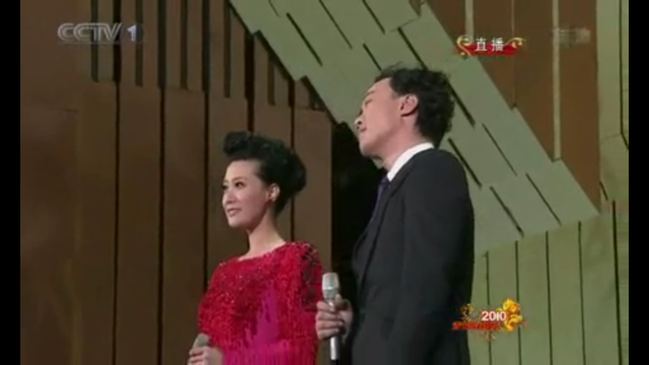 陈奕迅. 毕竟春晚也敢忘词的大爷,也就见过他一个.