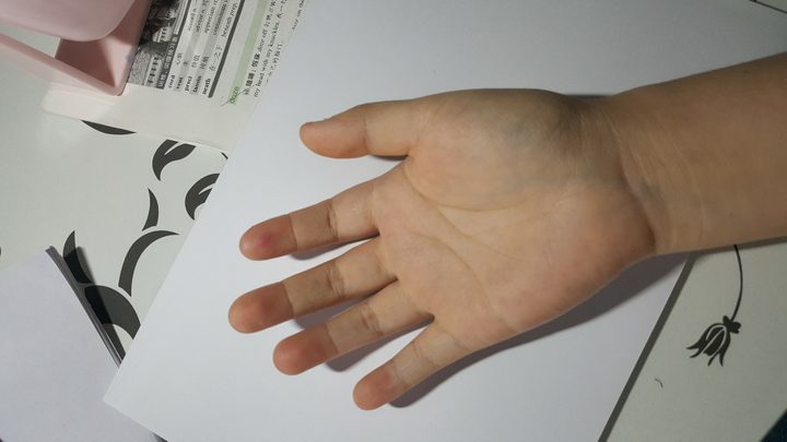 手指短而圆是一种怎样的体验?