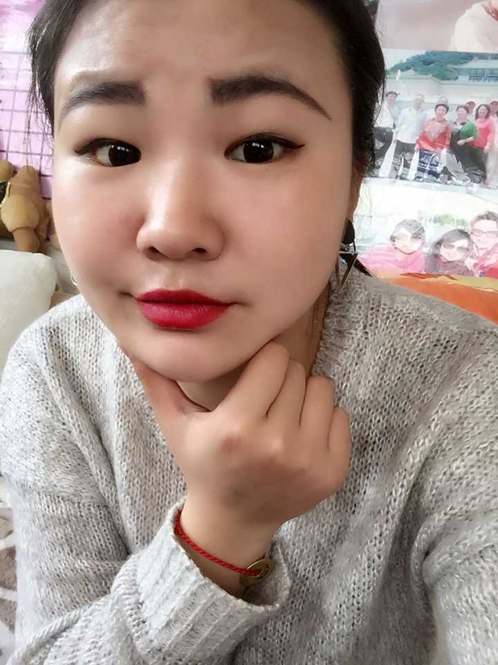 女孩子究竟是怎么由丑变美的?
