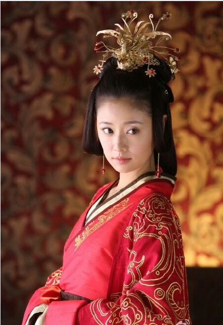 但是这部也是帅哥美女云集~ 林心如的窦漪房 青宁王后,神秘的女子