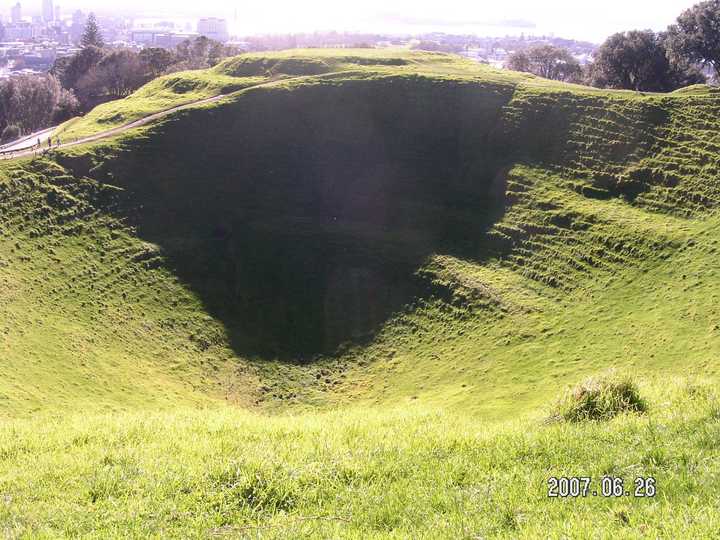 mt eden 死火山火山口