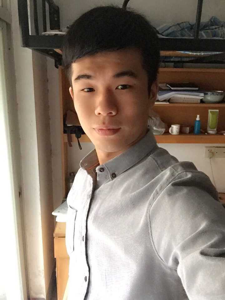 男孩由丑变帅是什么样的感觉?