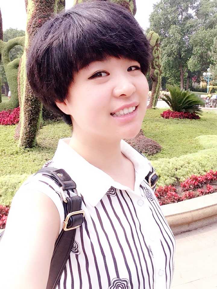 长发剪短发,或者突然换发型,并且剪毁了是一种什么体验?