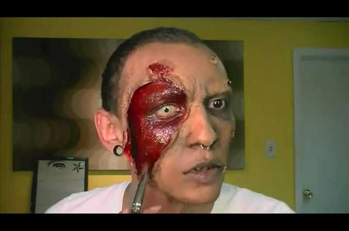 如何低成本化妆成丧尸?