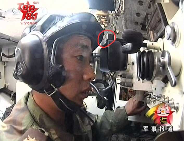 为什么我军装甲兵不大量装备头盔,而选择海绵帽,二者有什么优劣?