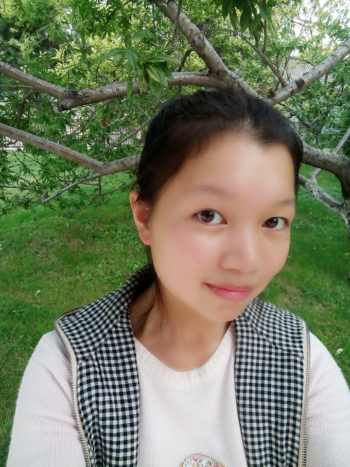 女生由丑变美后是什么样的感觉?