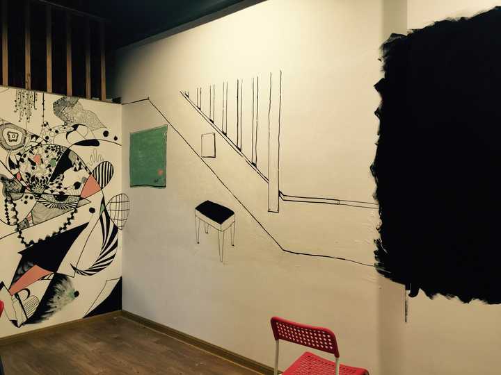 如何进行无基础简单墙绘?
