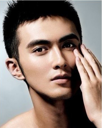 男士双眼皮参考: 外双的效果也是不错,会凸显线条明显.