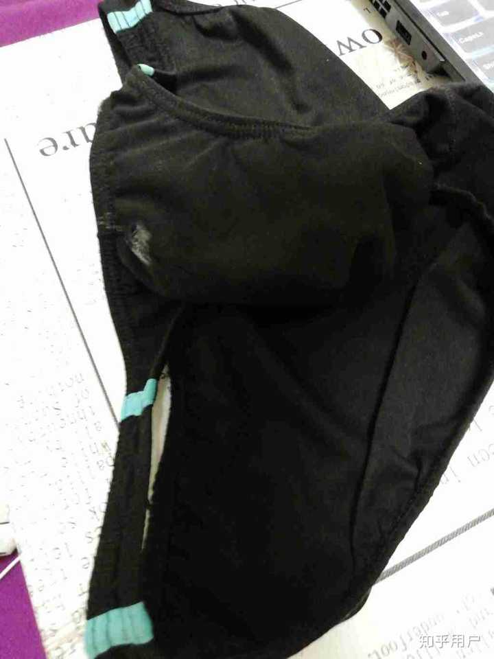 青春期男孩喜欢穿三角内裤正常吗?