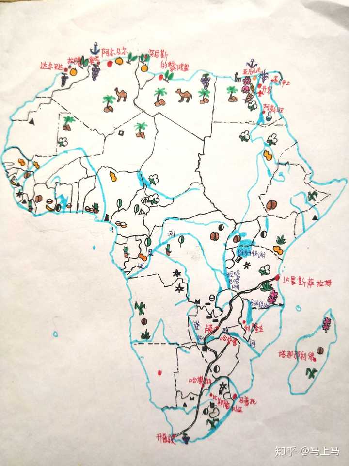 这是一幅非洲地图,标注了矿产,农业物产,河流等要素.