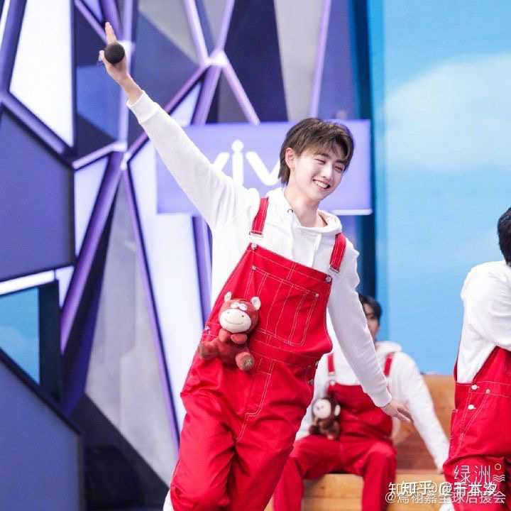 你是因为什么喜欢焉栩嘉的?