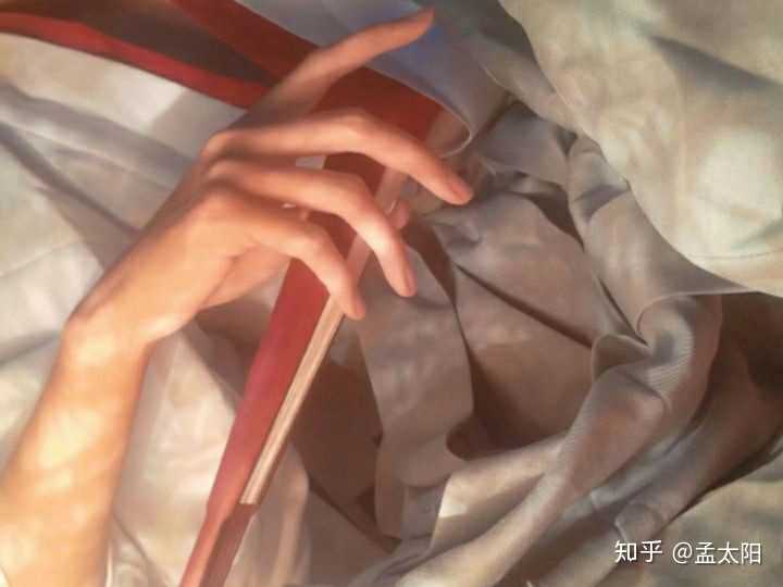 有没有好看的男生锁骨或者手的照片,能当背景图的那种