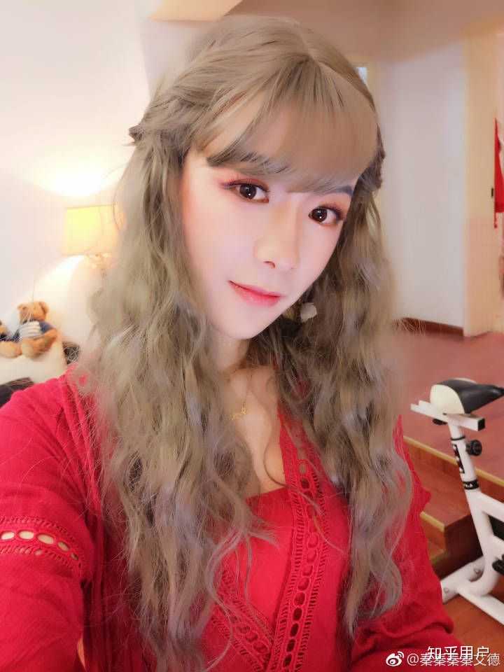 有没有好看的女装大佬图片(最好没办法一下子就看出来是男的?