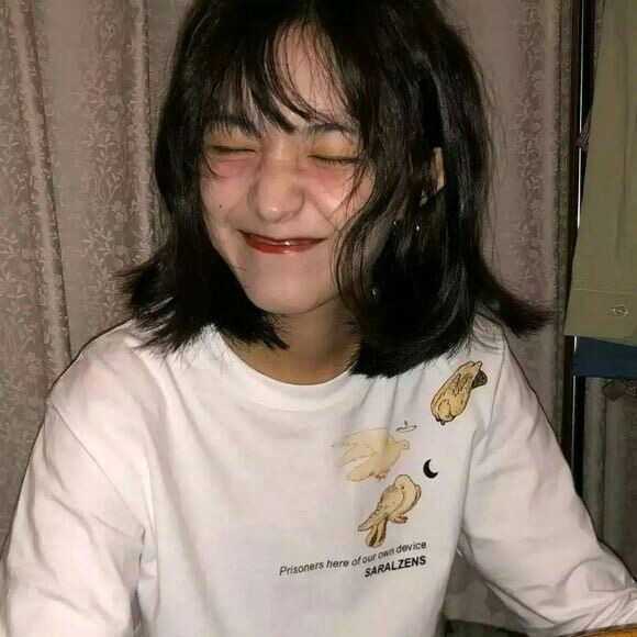 有什么不烂大街好看的女生头像吗?