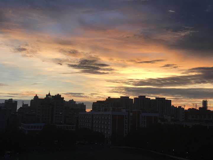 你的手机里有哪些自己拍的真实的风景照?