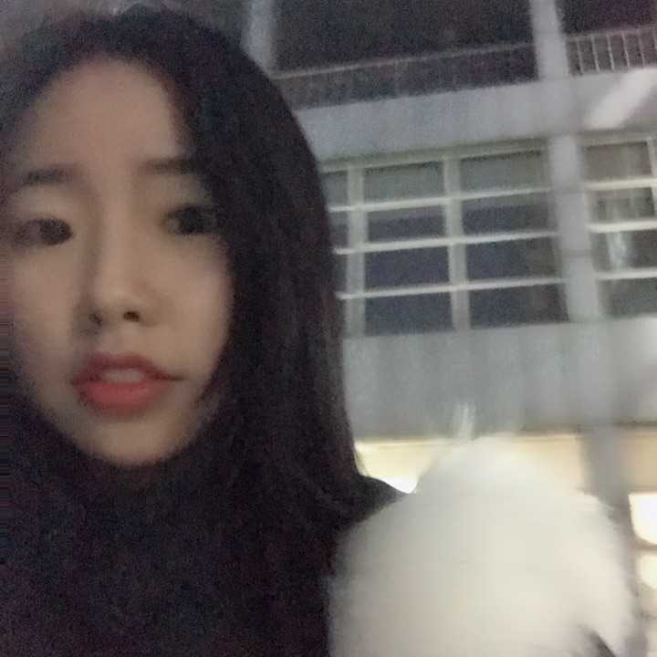丑的女生是怎么变漂亮的?
