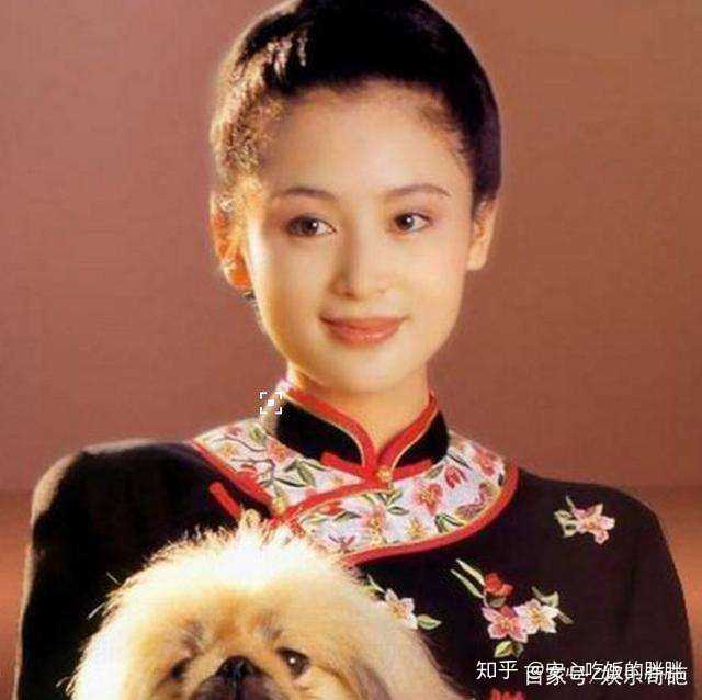 陈红  