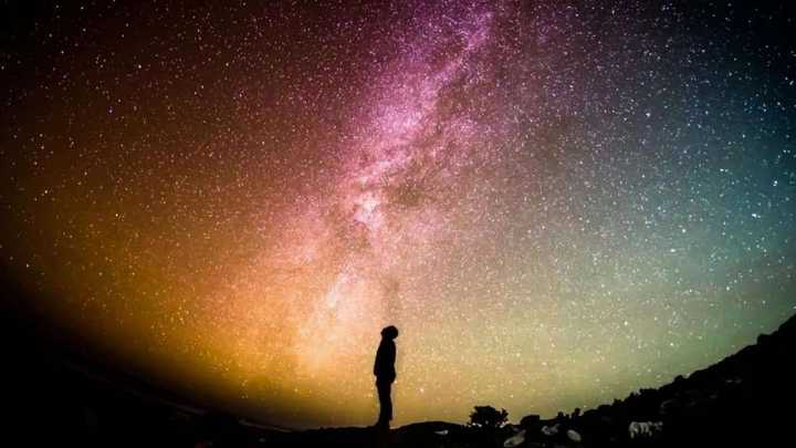 有没有一些落日或星空的文案图?