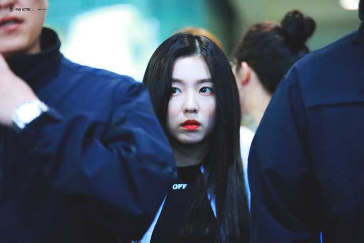 如何区别blackpink金智秀jisoo和red velvet裴珠泫irene的脸?