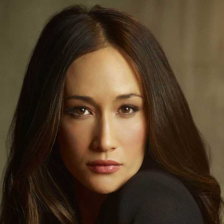 我得意的说不就是那个miss q 我姐说那不是maggie q吗 尴尬到家了