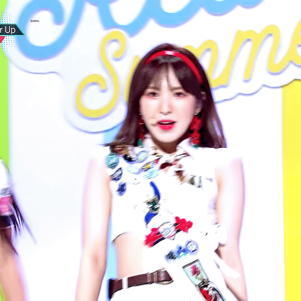 如何评价redvelvet里wendy孙胜完的长相