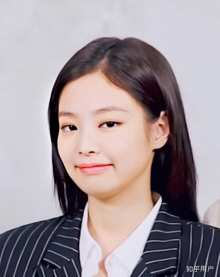 jennie整容了吗?