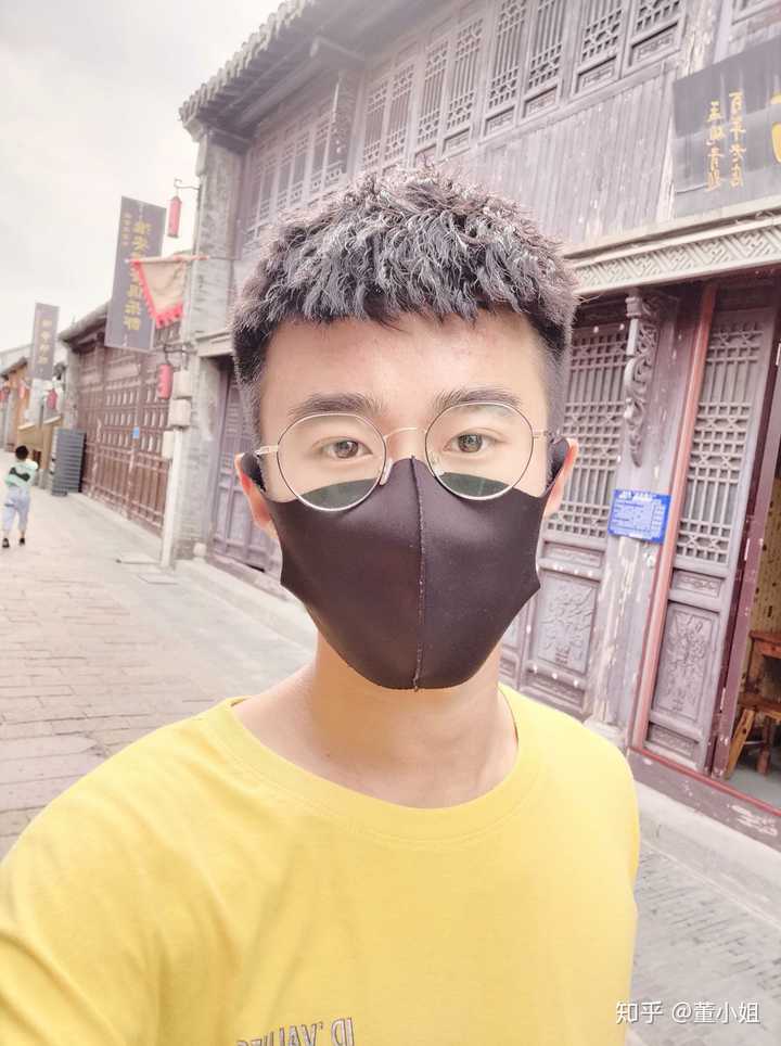 大家应该好奇锡纸烫剪过是什么样,感觉还可以