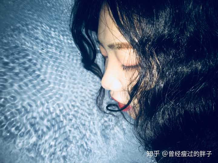 女生留及肩泡面头是什么体验?