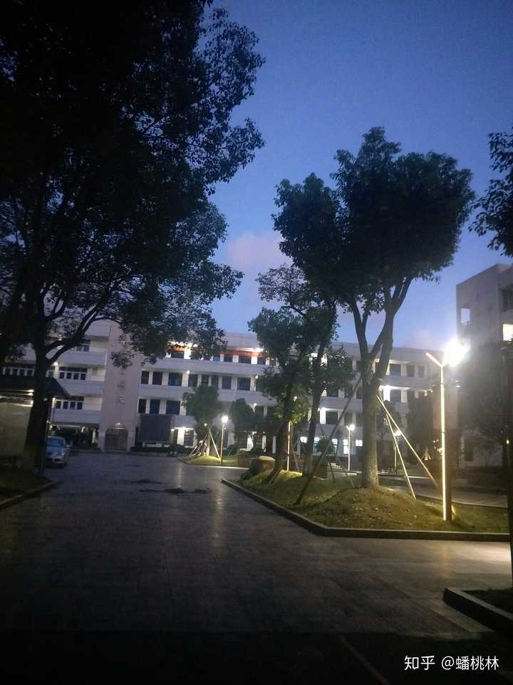 在浙江省浙鳌高中上学是怎样一种体验?