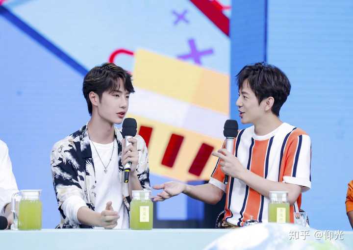 如何评价8月10日肖战王一博在快乐大本营的表现?
