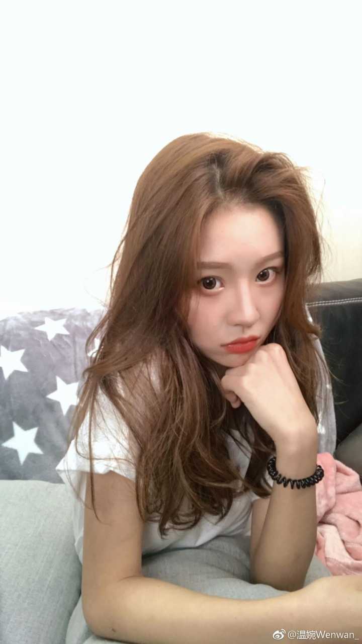 为什么抖音 app 里帅哥美女那么多?