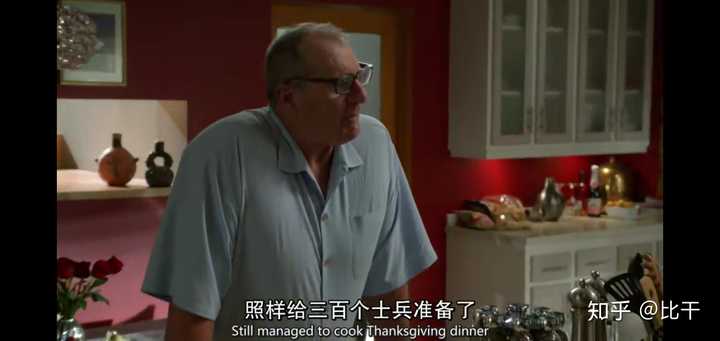 《摩登家庭》(modern family)中有哪些细思极恐的细节?