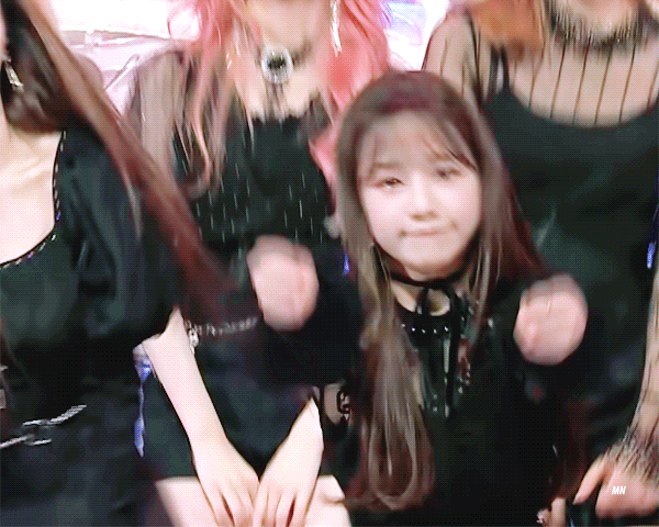 有哪些超帅超美或超有魅力的釜山艺人?