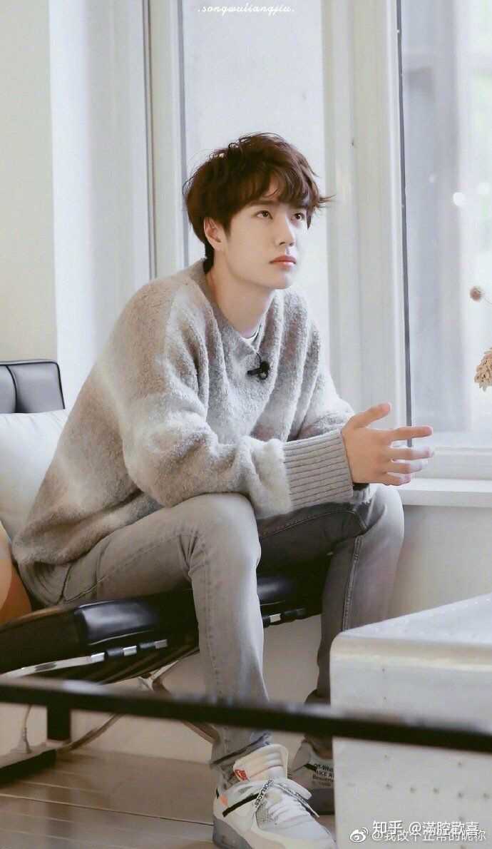有哪些好看的男生照片可以做壁纸(不一定要明星的哦)有一次看看别人的